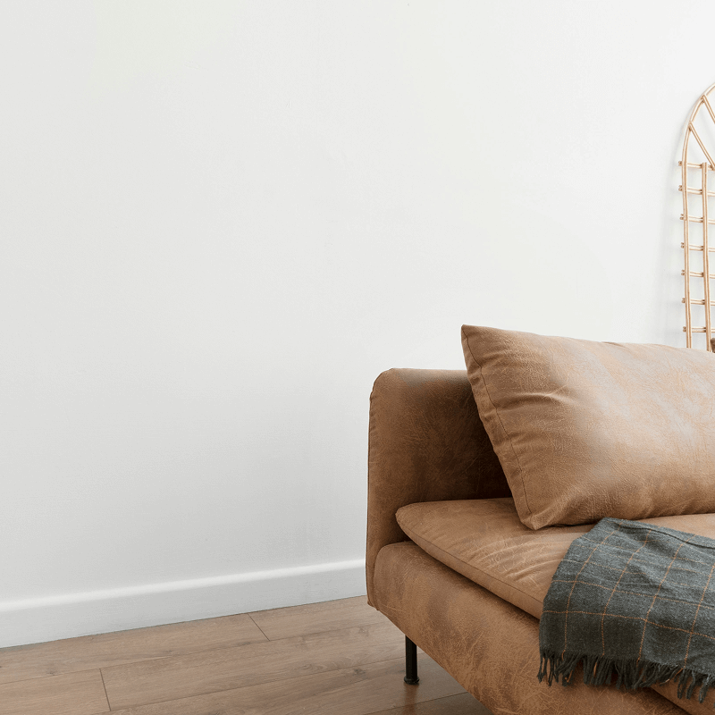 Smart Minimalist Writing Desk